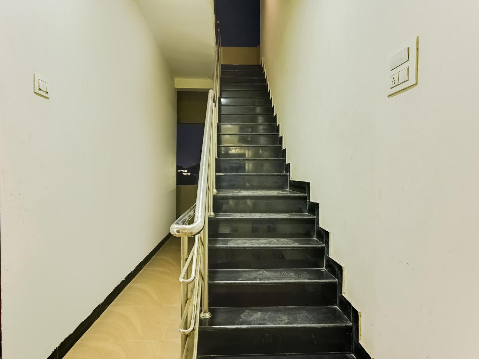 Hotel O A K Residency Coimbatore Bagian luar foto